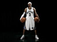 开云体育直播-F1街道赛之夜，卡塞米罗关键进球定乾坤，速度与激情的双重交响