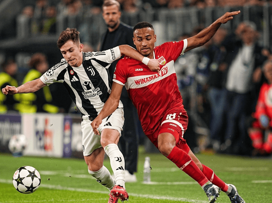 包含意甲球队横扫对手，赢得晋级机会的词条