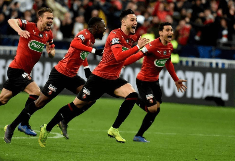 包含亚眠主场大胜雷恩,保持主场霸主地位的词条 包含亚眠主场大胜雷恩,保持主场霸主地位的词条