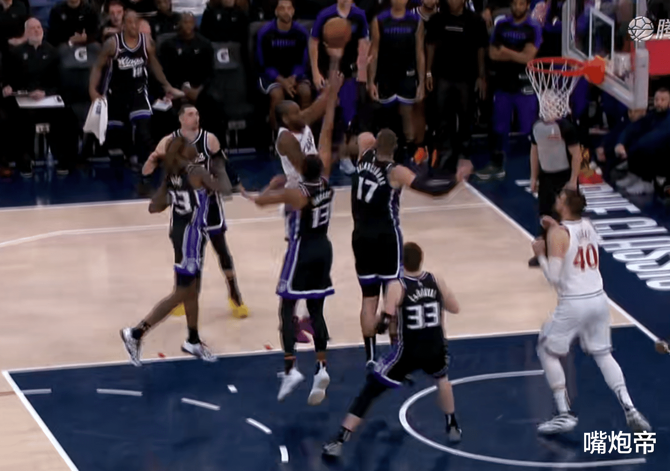 公牛惊险击败黄蜂，拉文绝杀时刻称雄的简单介绍