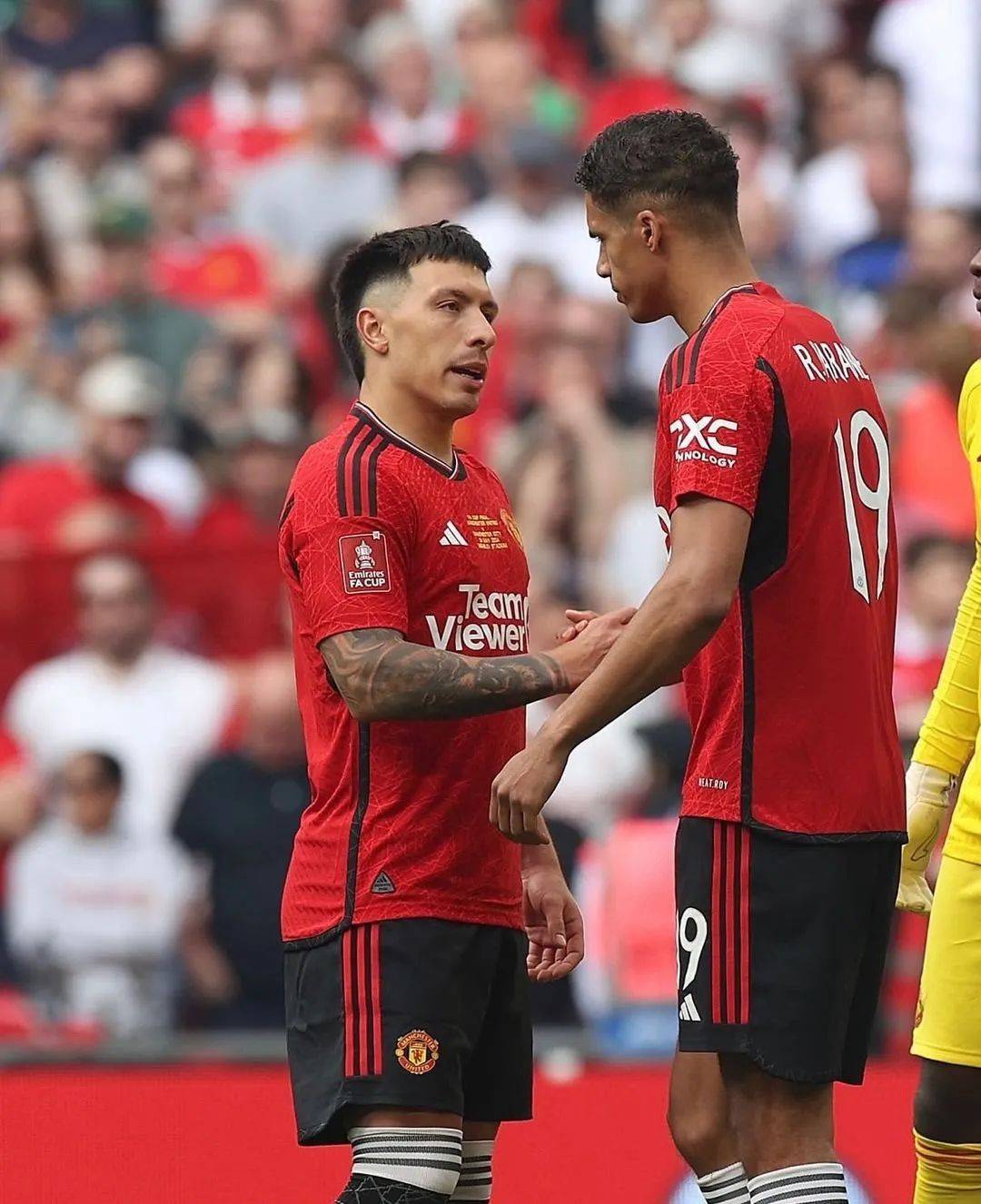 曼联鏖战曼城,马丁内利高光表现 曼联鏖战曼城,马丁内利高光表现