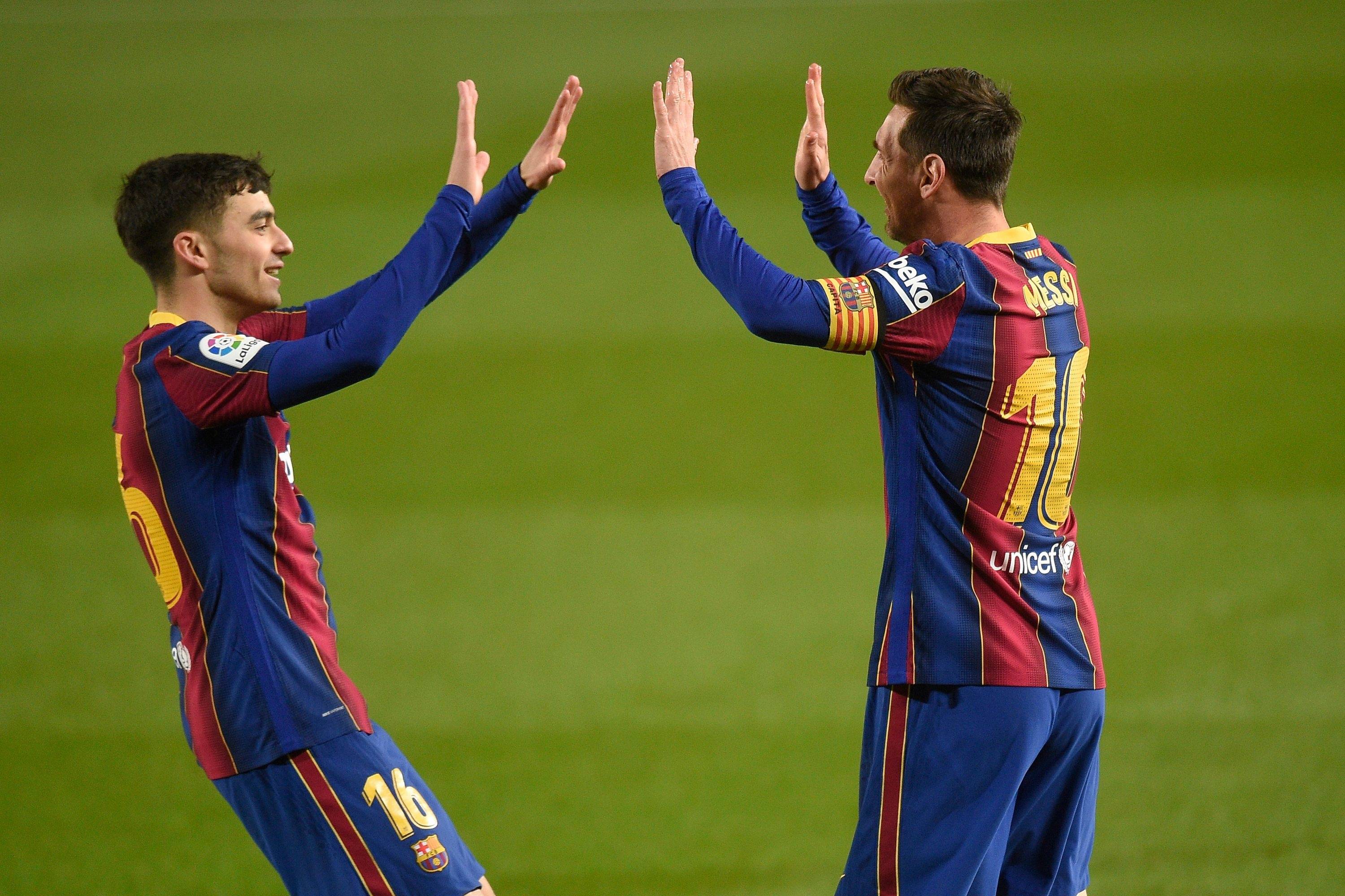 包含巴萨鏖战里昂，佩德里惊艳四座的词条