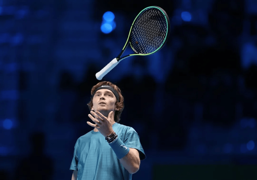 关于年终总决赛鏖战拉沃尔杯，鲁德状态火热的信息