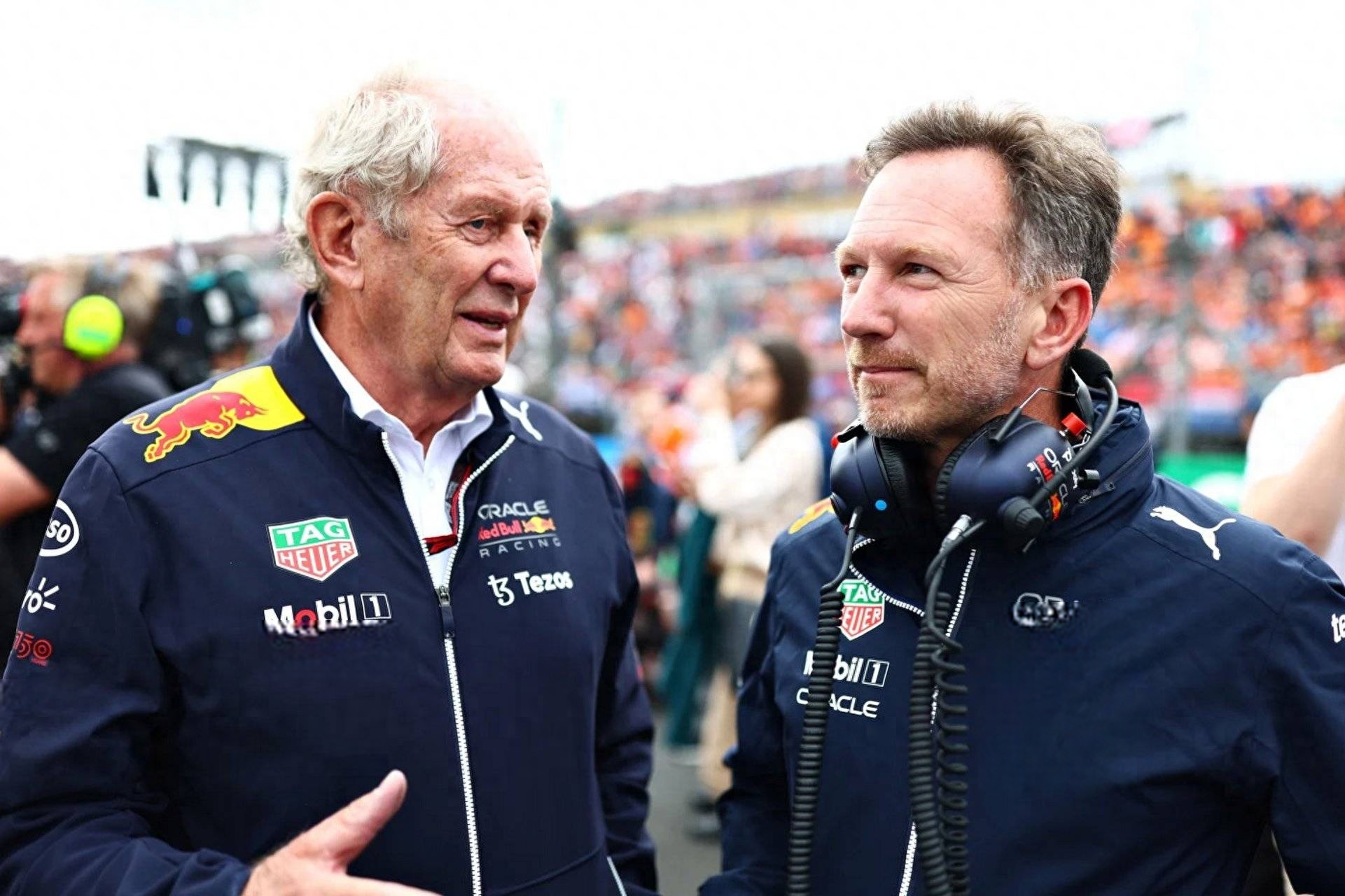 包含红牛车队完胜索伯车队，皮亚斯特里高光表现的词条