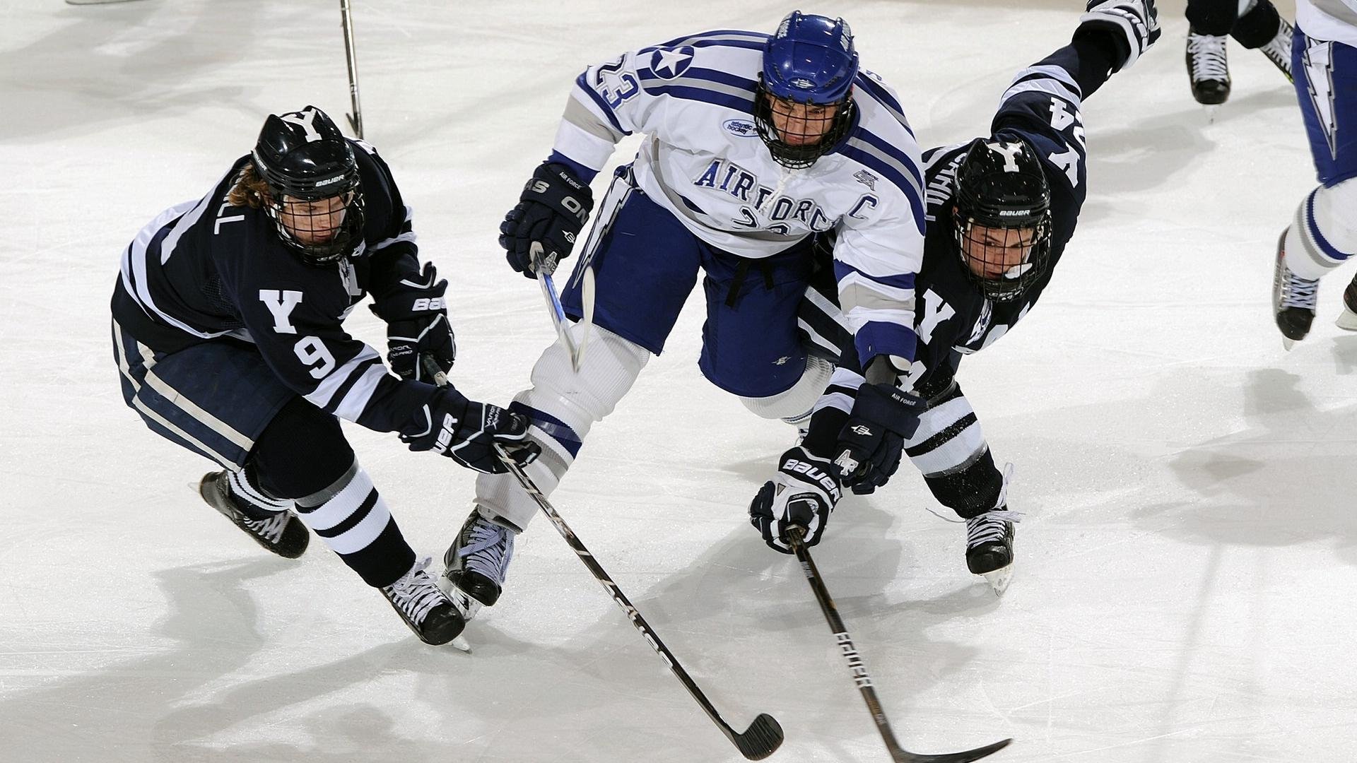 压哨绝杀!拉亚神扑救主,日本国脚助球队力克皇家社会