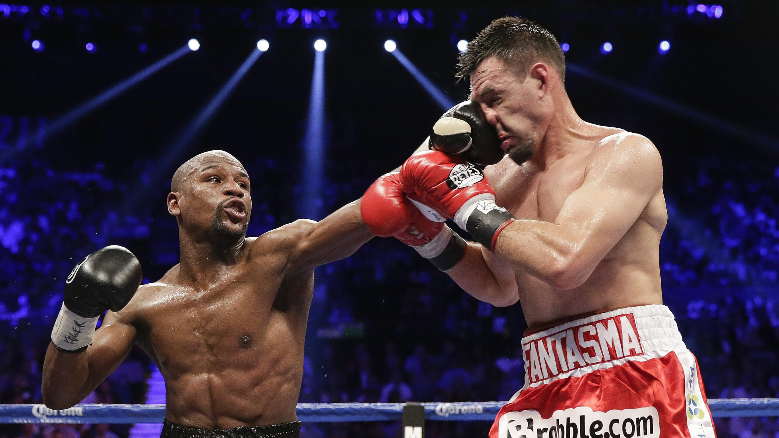 引擎轰鸣与数据风暴，F1新赛季揭幕战之夜的罗德里现象